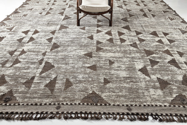 Modern Rug Image 4721 Gimbrala, Haute Bohemian, Seasons