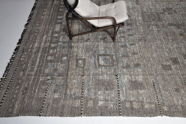 Modern Rug Image 11520 Tasekkurt, Atlas Collection, Seasons