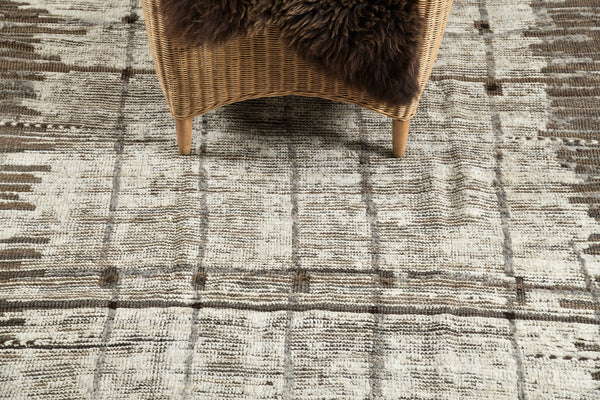 Modern Rug Image 2849 Dassin, Atlas Collection, Seasons
