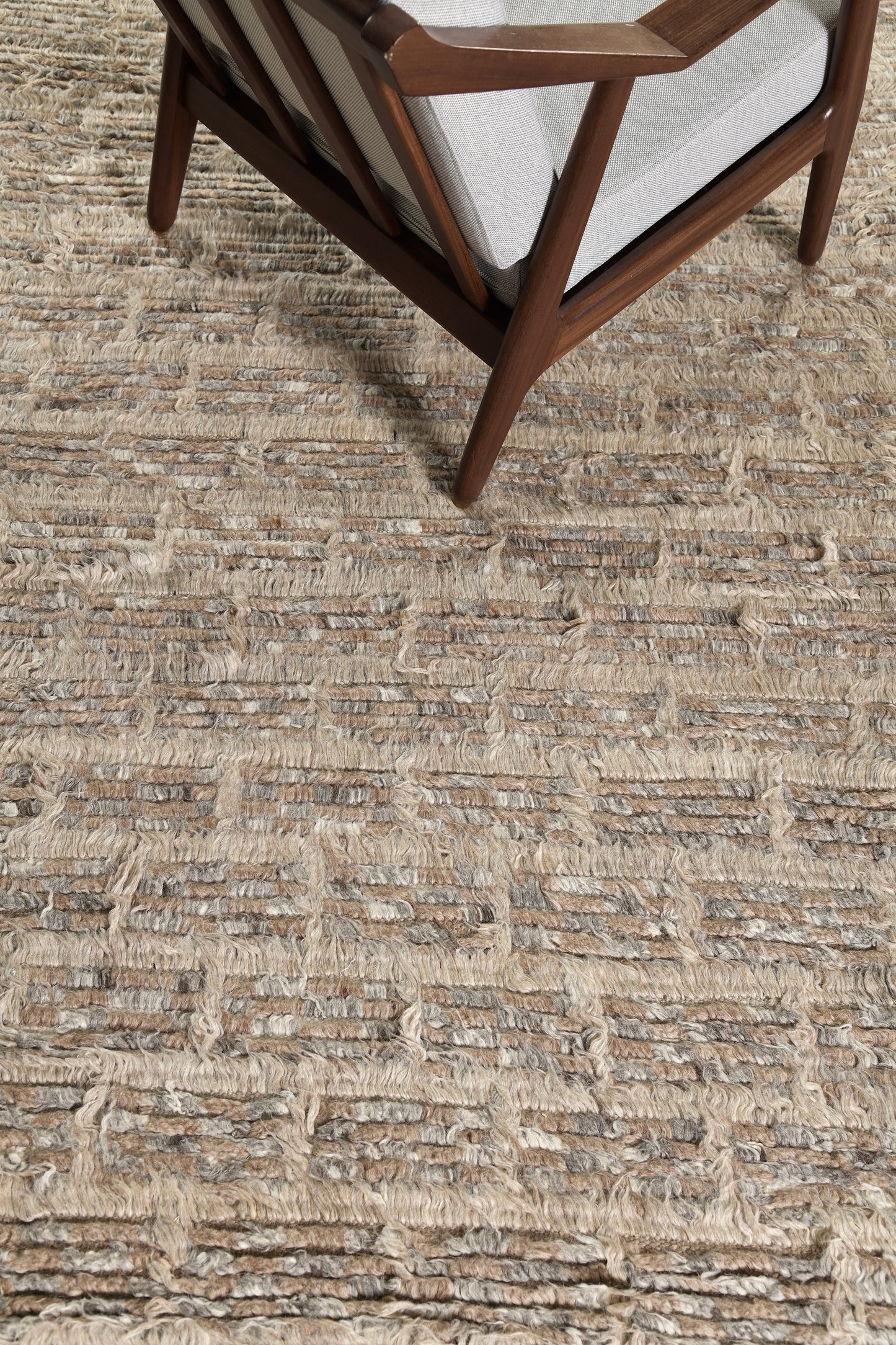 Modern Rug Image 460 Ahina, Sahara Collection