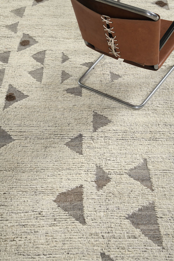 Modern Rug Image 4675 Gimbrala, Haute Bohemian