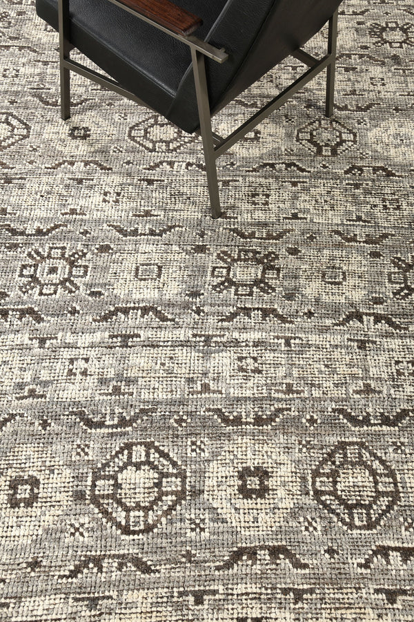 Nastaran, Oushak Revival, Seasons - detailed border and fringe
