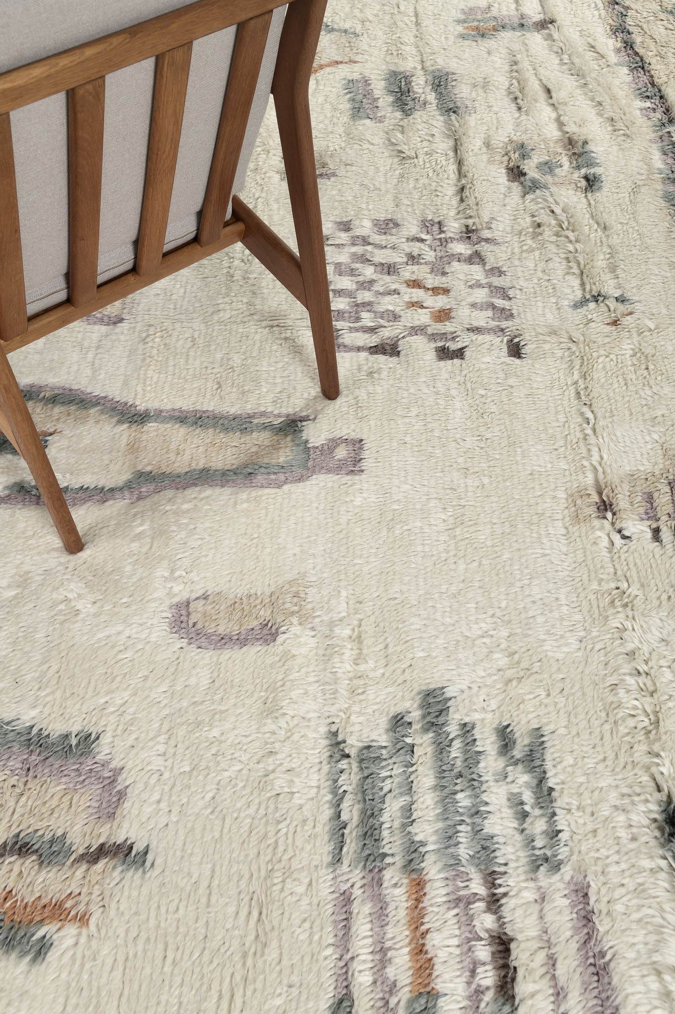 Modern Rug Image 9669 Sahale, Oasis Collection