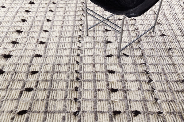 Modern Rug Image 904 Amihan, Sahara Collection