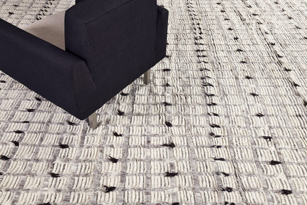 Modern Rug Image 851 Amihan, Sahara Collection