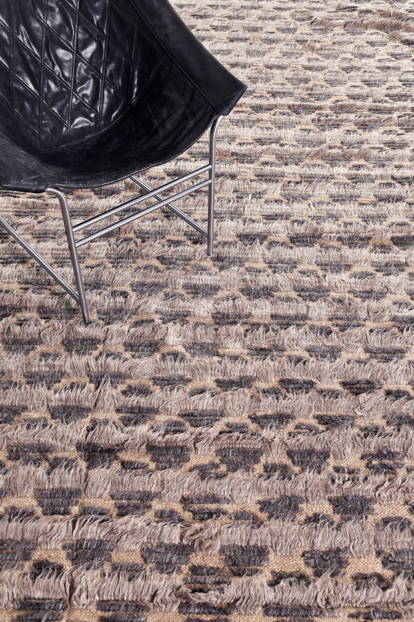 Modern Rug Image 8667 Nami, Sahara Collection