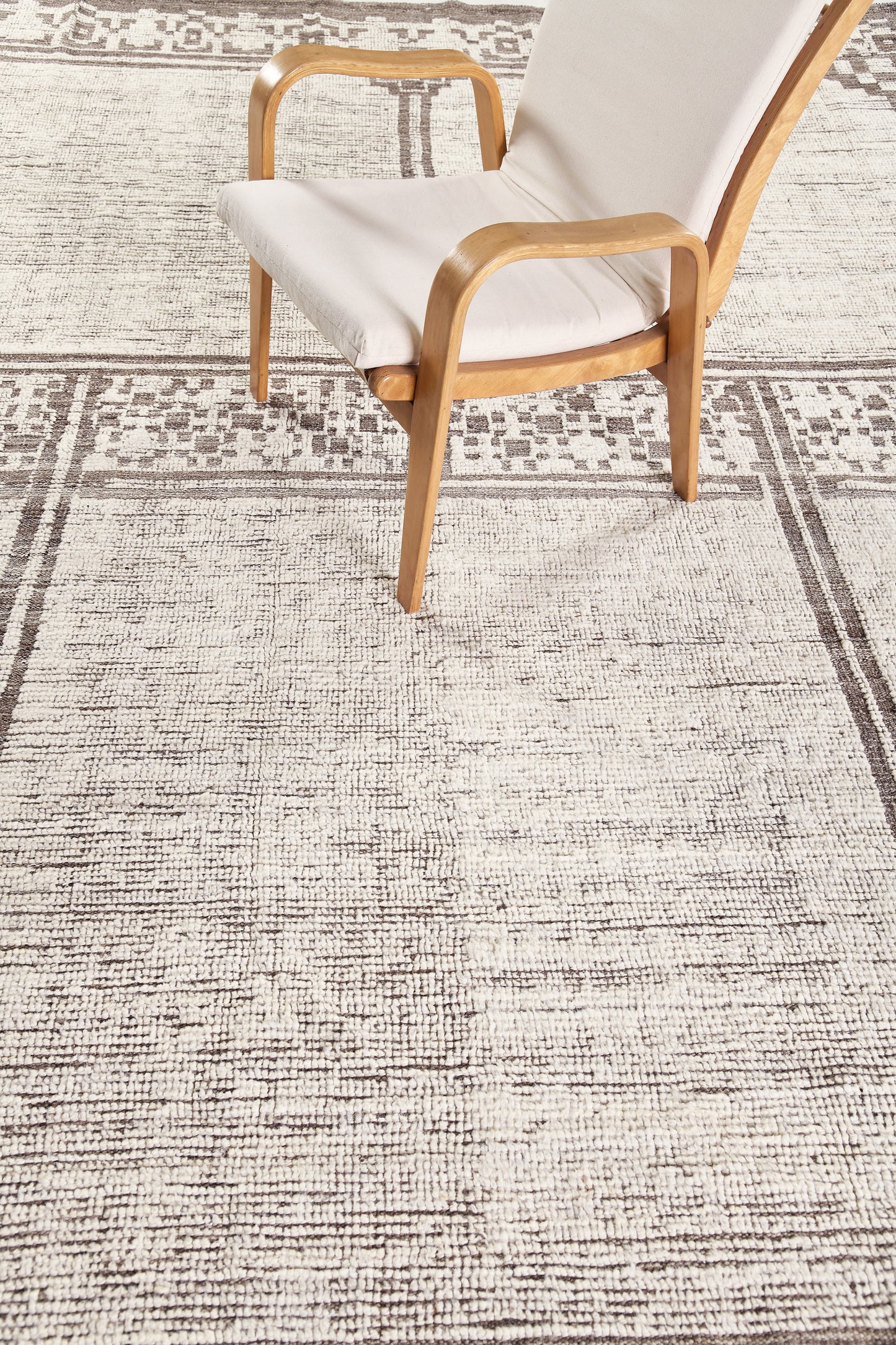 Ivory Dark Taupe