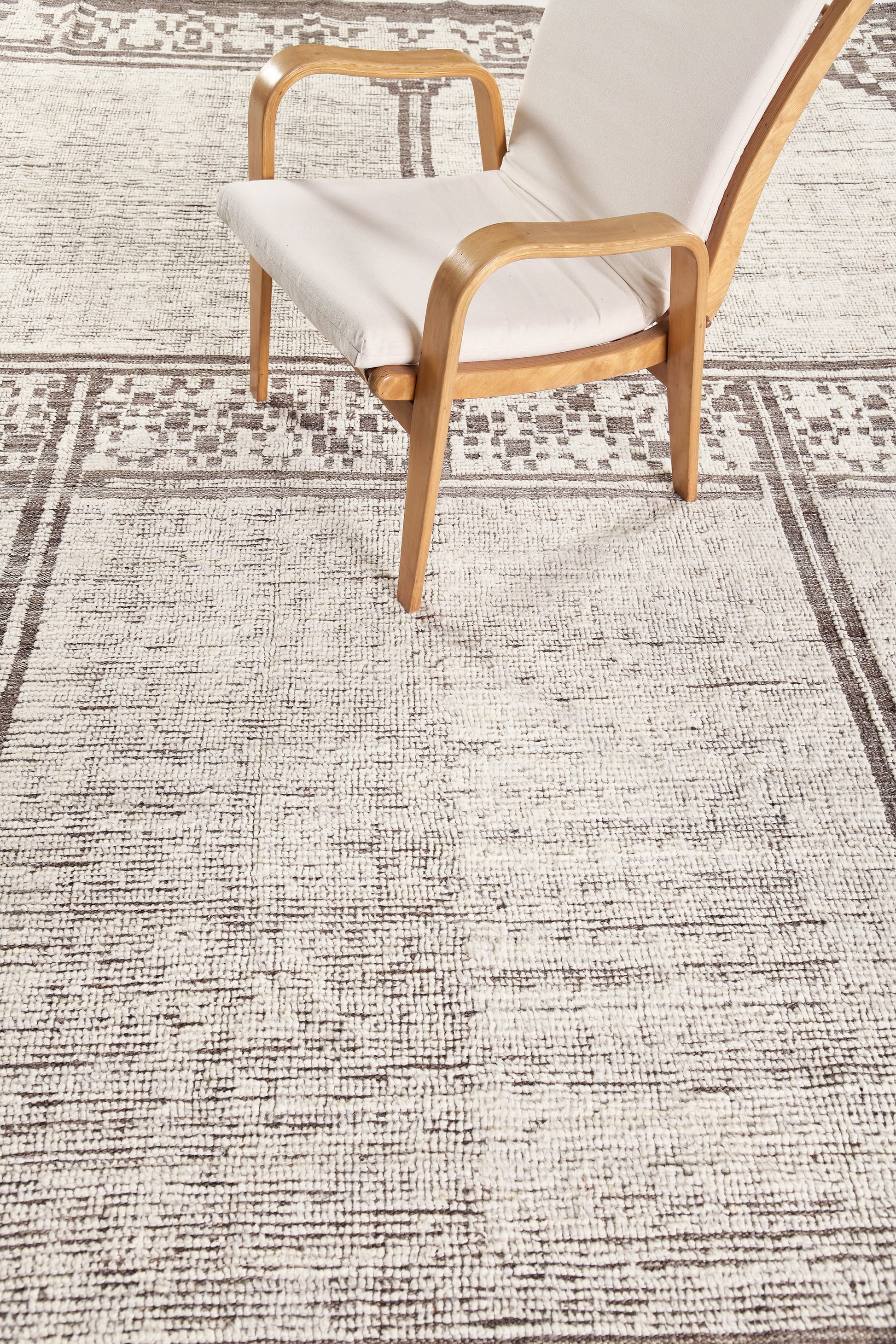 Ivory Dark Taupe