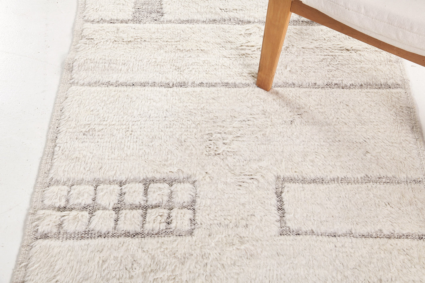 Modern Rug Image 5846 Katabatic Runner, Haute Bohemian Collection