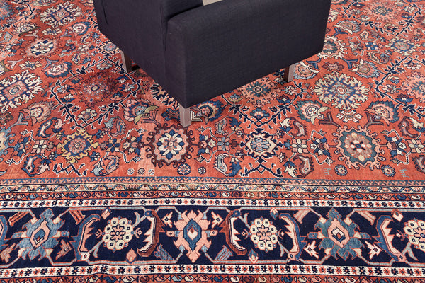 Antique Zigler Mahal - close-up of weave texture and pile