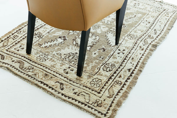 Antique Turkish Oushak Rug - hand-knotted in Turkey - detailed border and fringe [#14]