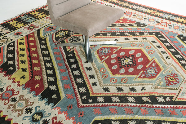 Vintage Turkish Anatolian Kilim - flat-weave kilim, hand-knotted in Turkey - overhead flat lay view [#2]