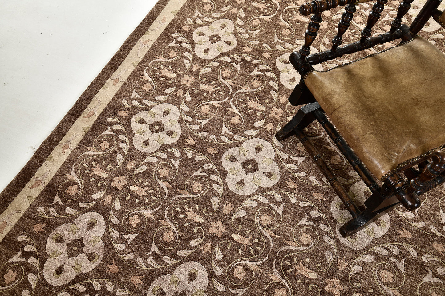 Transitional Design Rug