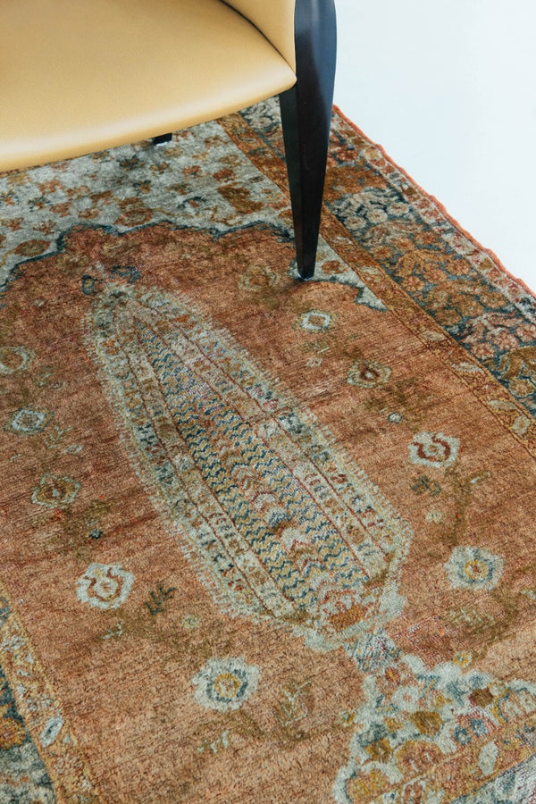 Antique Turkish Oushak - hand-knotted in Turkey - close-up of weave texture and pile [#7]