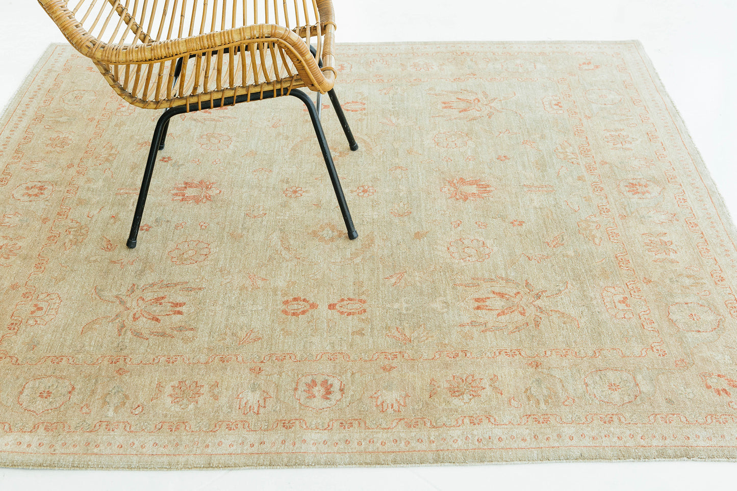 Natural Dye Sultanabad Style Rug Divine Square Rug