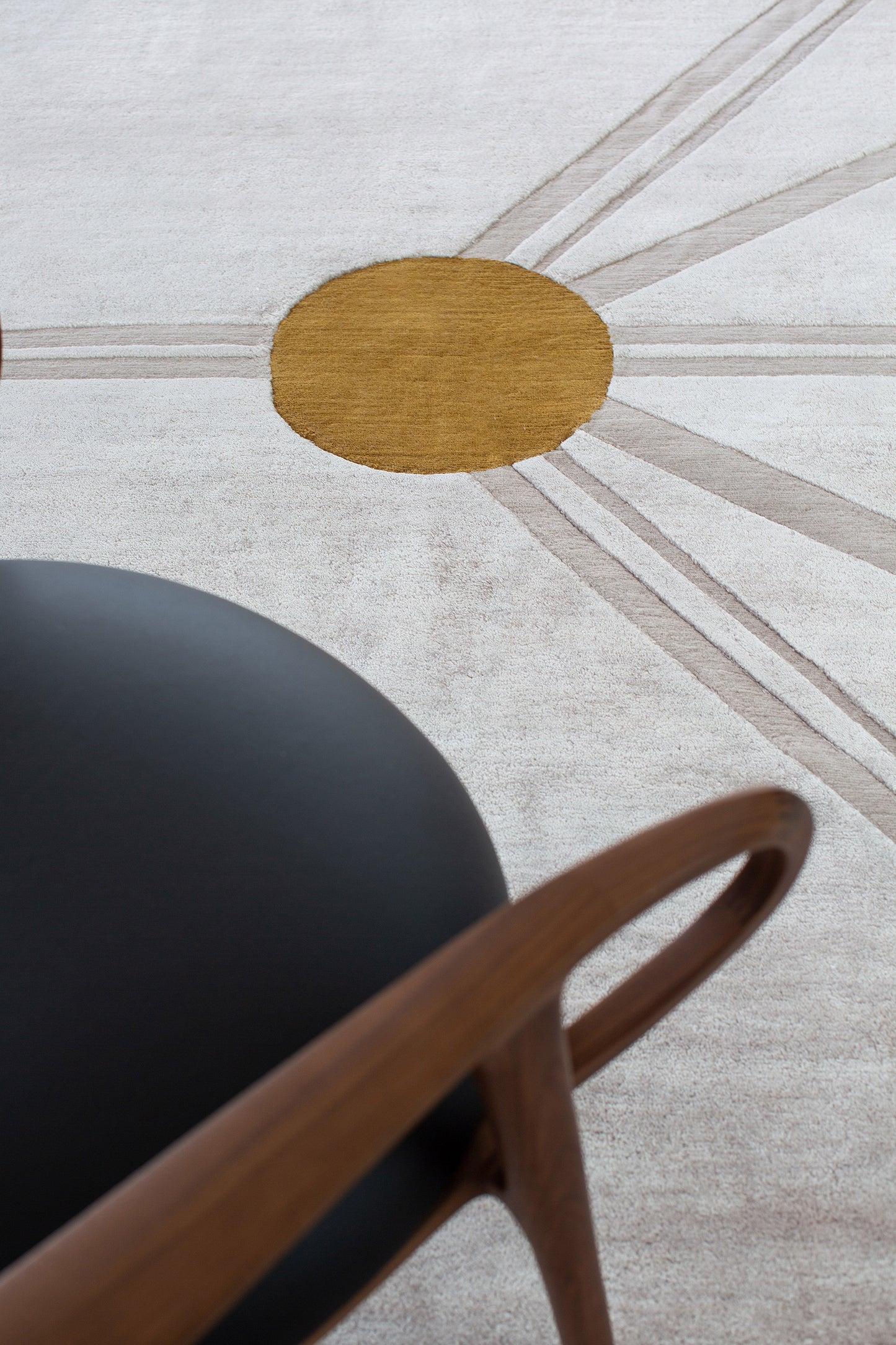 Modern Rug Image 9132 Paris by César Giraldo