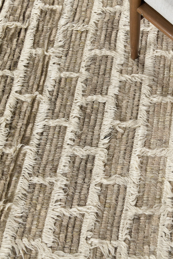 Modern Rug Image 475 Ahina, Sahara Collection