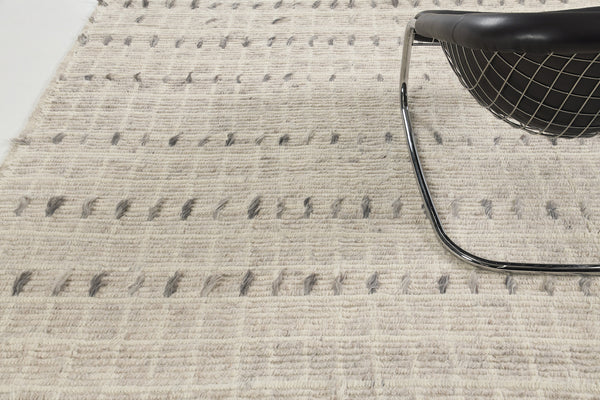 Modern Rug Image 927 Amihan, Sahara Collection