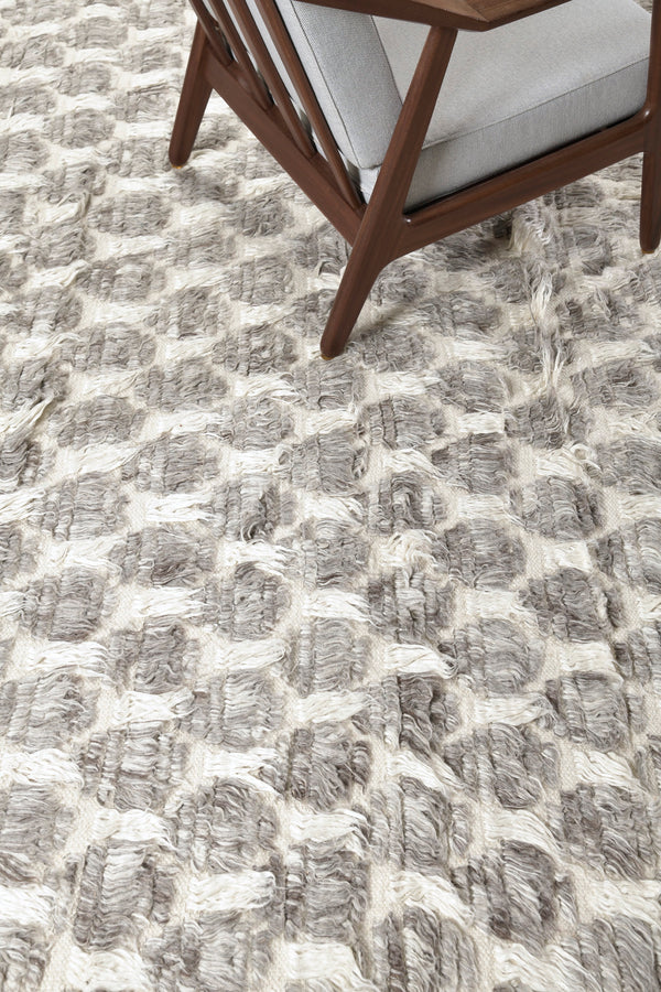 Modern Rug Image 8657 Nami, Sahara Collection