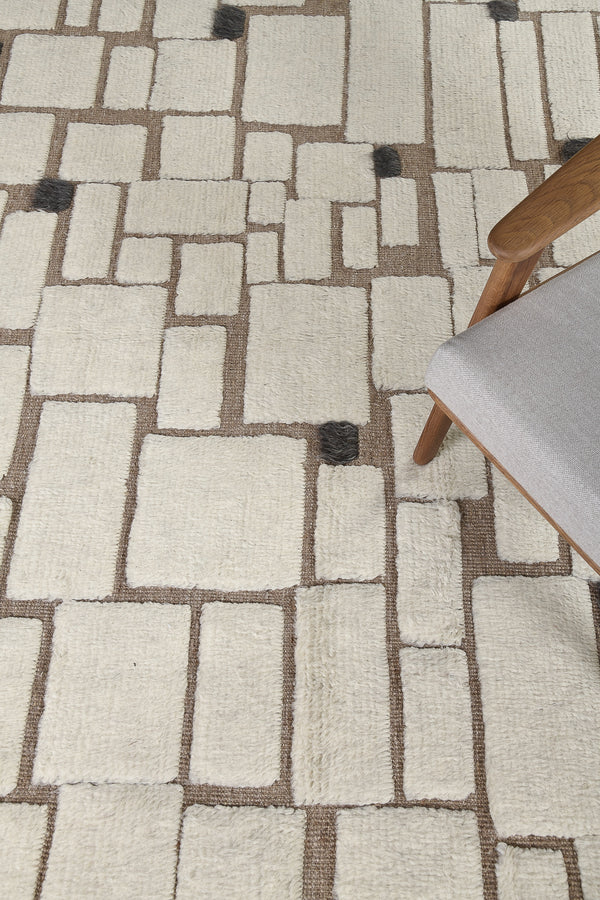 Modern Rug Image 1243 Avocet, Sandpiper Collection